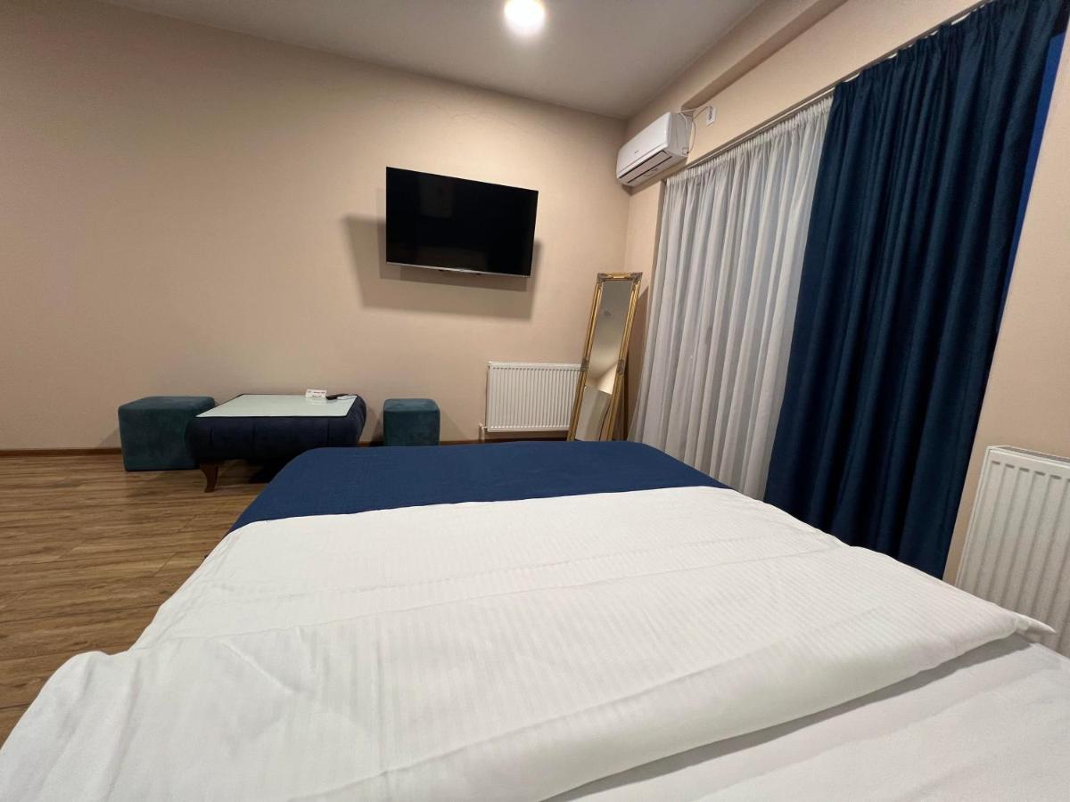 Hotel Sky Room Tbiliszi Kültér fotó